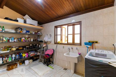 Casa de condomínio à venda com 388m², 3 quartos e 4 vagasÁrea de serviço