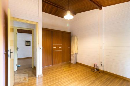 Casa de condomínio à venda com 388m², 3 quartos e 4 vagasQuarto 2 - Suíte 2