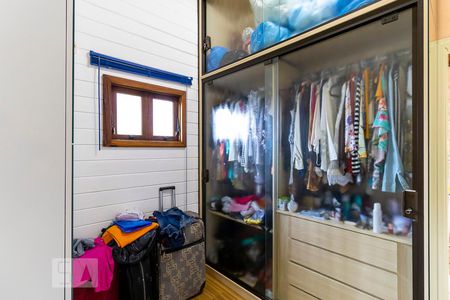 Casa de condomínio à venda com 388m², 3 quartos e 4 vagasCloset da suíte 1