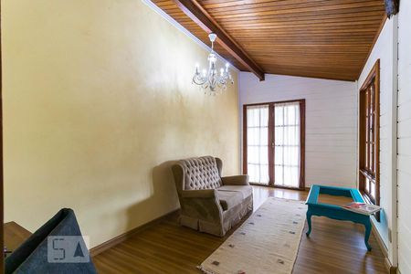 Casa de condomínio à venda com 388m², 3 quartos e 4 vagasEscritório