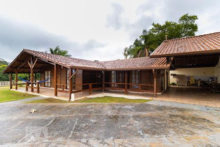 Casa de condomínio à venda com 388m², 3 quartos e 4 vagasQuintal