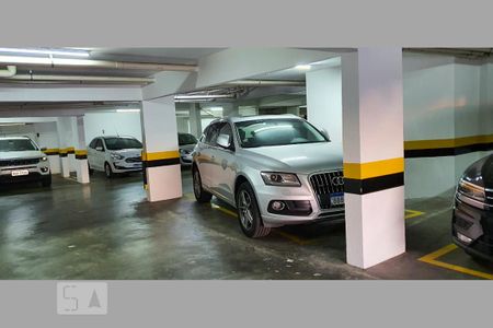 Apartamento para alugar com 96m², 3 quartos e 1 vaga Apartamento para alugar com 96m², 3 quartos e 1 vagaGaragem