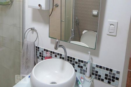 Banheiro de apartamento para alugar com 1 quarto, 45m² em Bela Vista, São Paulo