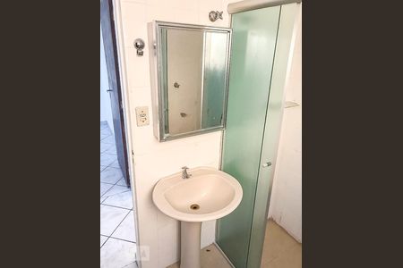 Banheiro de apartamento para alugar com 2 quartos, 75m² em Vila Hulda, Guarulhos