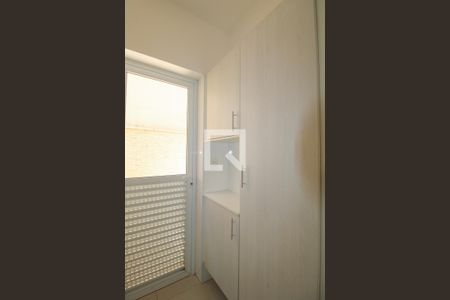 Casa de condomínio à venda com 135m², 3 quartos e 2 vagasLavanderia