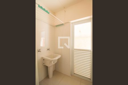 Casa de condomínio à venda com 135m², 3 quartos e 2 vagasLavanderia