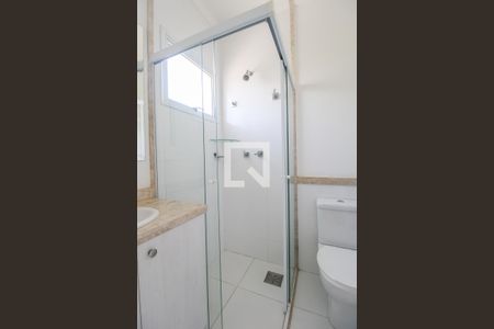 Casa de condomínio à venda com 135m², 3 quartos e 2 vagasBanheiro/Suíte 