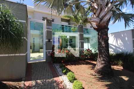 Casa de condomínio à venda com 135m², 3 quartos e 2 vagasFachada