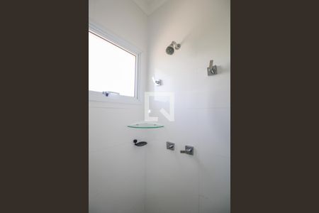 Casa de condomínio à venda com 135m², 3 quartos e 2 vagasBanheiro/Suíte 