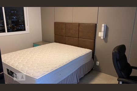 Quarto de apartamento para alugar com 1 quarto, 74m² em Parque Industrial Tomas Edson, São Paulo