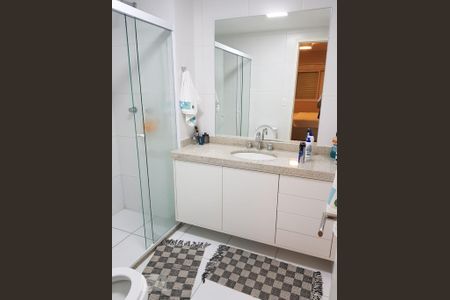 Banheiro 1 de apartamento para alugar com 1 quarto, 74m² em Parque Industrial Tomas Edson, São Paulo