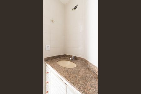 Apartamento à venda com 81m², 3 quartos e 2 vagasBanheiro