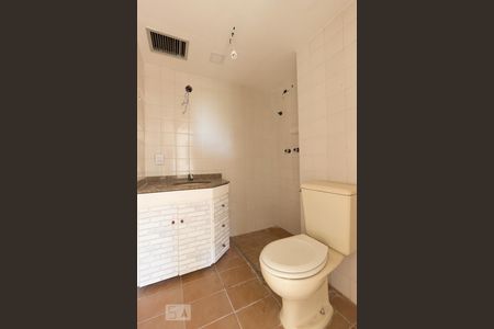 Apartamento à venda com 81m², 3 quartos e 2 vagasBanheiro