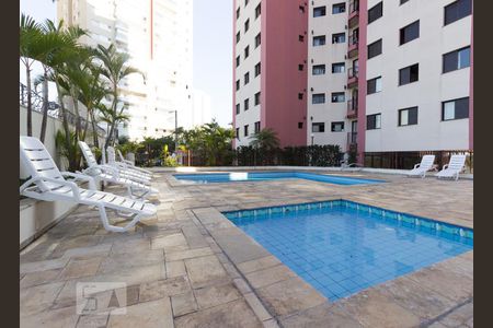Apartamento à venda com 81m², 3 quartos e 2 vagasÁrea comum - Piscina