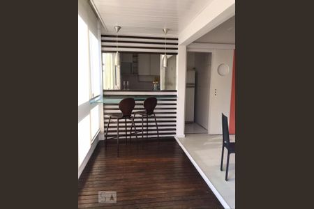 Sala de apartamento para alugar com 1 quarto, 62m² em Barra da Tijuca, Rio de Janeiro