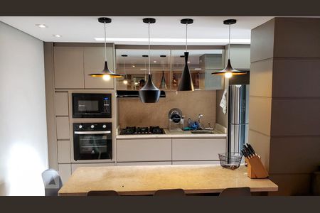 Sala/Cozinha de apartamento para alugar com 1 quarto, 40m² em Centro, Curitiba