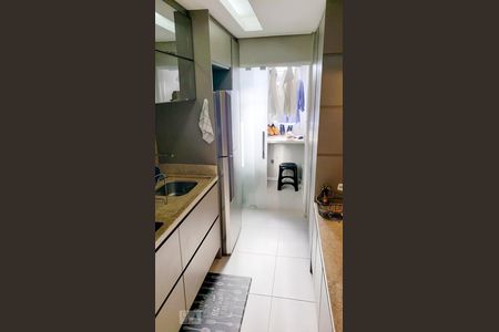 Cozinha de apartamento para alugar com 1 quarto, 40m² em Centro, Curitiba