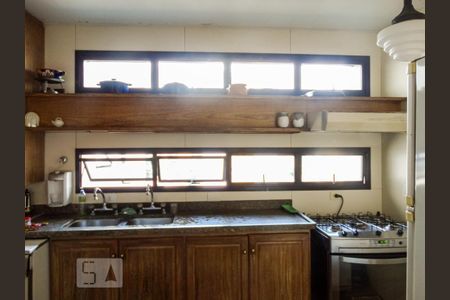 Apartamento à venda com 176m², 4 quartos e 2 vagasCozinha