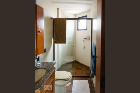 Banheiro da Suíte de apartamento à venda com 4 quartos, 176m² em Vila Nova Conceição, São Paulo