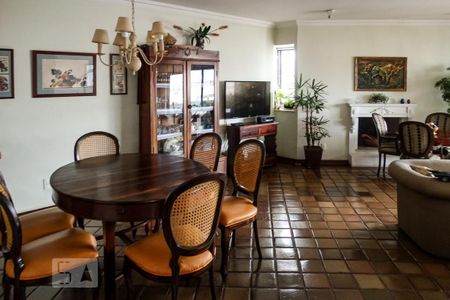 Sala de apartamento à venda com 4 quartos, 176m² em Vila Nova Conceição, São Paulo