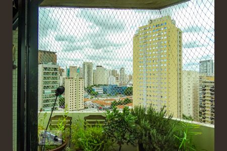 Varanda de apartamento à venda com 4 quartos, 176m² em Vila Nova Conceição, São Paulo