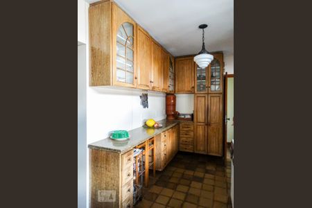 Apartamento à venda com 176m², 4 quartos e 2 vagasCozinha