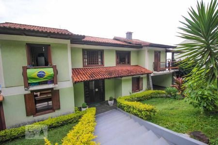 Casa à venda com 500m², 3 quartos e 4 vagasEntrada