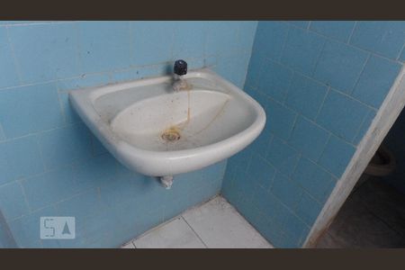 Casa à venda com 224m², 4 quartos e 4 vagas Casa à venda com 224m², 4 quartos e 4 vagasBanheiro de Serviço