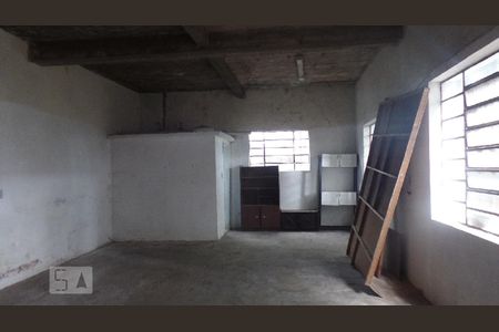 Casa à venda com 224m², 4 quartos e 4 vagas Casa à venda com 224m², 4 quartos e 4 vagasGaragem