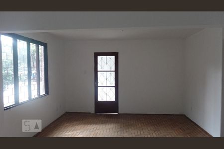 Sala de casa à venda com 4 quartos, 224m² em Sarandi, Porto Alegre