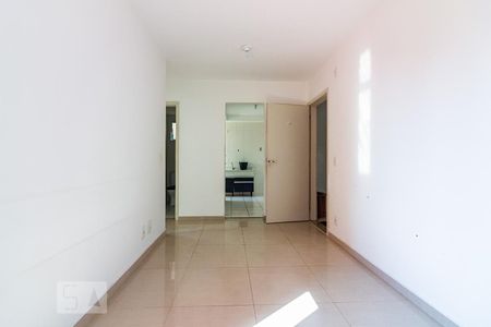 Sala de apartamento à venda com 2 quartos, 48m² em São Pedro, Osasco