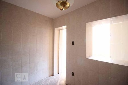 Casa à venda com 300m², 3 quartos e 2 vagasQuarto 4