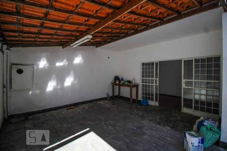 Casa à venda com 300m², 3 quartos e 2 vagasGaragem