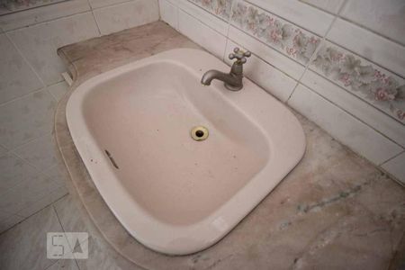 Casa à venda com 300m², 3 quartos e 2 vagasBanheiro Social