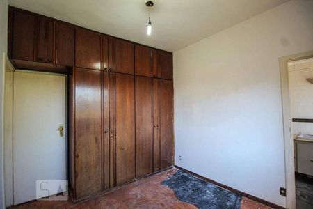 Casa à venda com 300m², 3 quartos e 2 vagasSuíte 1