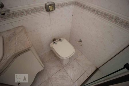 Banheiro Social de casa à venda com 3 quartos, 340m² em Serra, Belo Horizonte