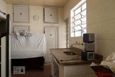 Apartamento à venda com 240m², 5 quartos e sem vaga Apartamento à venda com 240m², 5 quartos e sem vagaCOZINHA