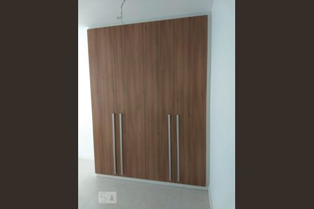 Suite  de apartamento à venda com 2 quartos, 80m² em Icaraí, Niterói