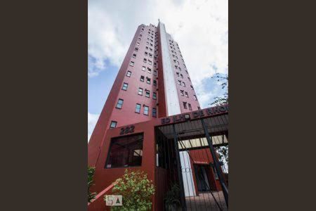Fachada de apartamento para alugar com 2 quartos, 60m² em Sumarezinho, São Paulo