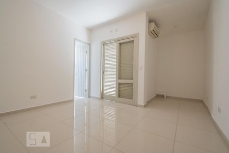 Casa para alugar com 170m², 3 quartos e 2 vagasSuíte