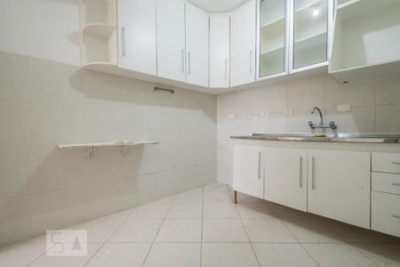 Casa para alugar com 170m², 3 quartos e 2 vagasCozinha
