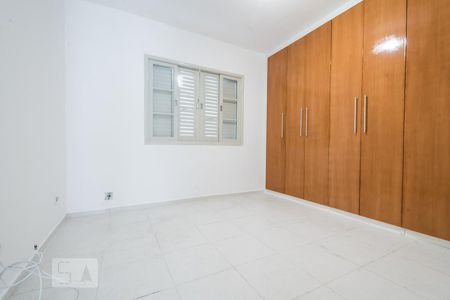 Casa para alugar com 170m², 3 quartos e 2 vagasQuarto 2