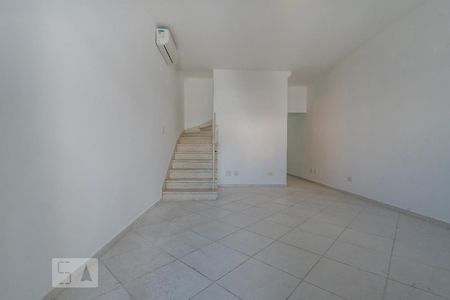 Sala de casa para alugar com 3 quartos, 170m² em Campo Belo, São Paulo