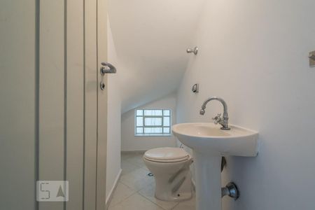 Lavabo de casa para alugar com 3 quartos, 170m² em Campo Belo, São Paulo
