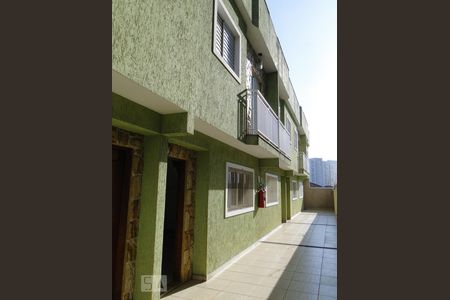 Casa de condomínio para alugar com 118m², 3 quartos e 2 vagasFachada Interna