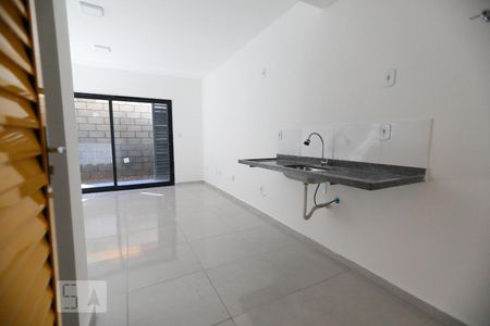 Cozinha de kitnet/studio para alugar com 1 quarto, 33m² em Vila Carrão, São Paulo