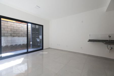 Sala/Quarto de kitnet/studio para alugar com 1 quarto, 33m² em Vila Carrão, São Paulo