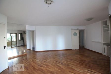 Apartamento para alugar com 106m², 3 quartos e 2 vagas Apartamento para alugar com 106m², 3 quartos e 2 vagasSala