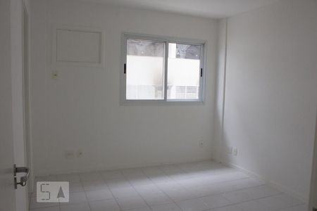 Casa de condomínio à venda com 188m², 4 quartos e 2 vagasSuite 3