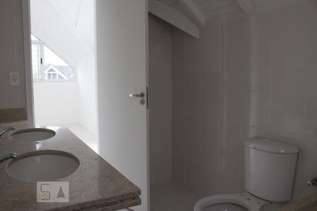Casa de condomínio à venda com 188m², 4 quartos e 2 vagasBanheiro - Suite 4
